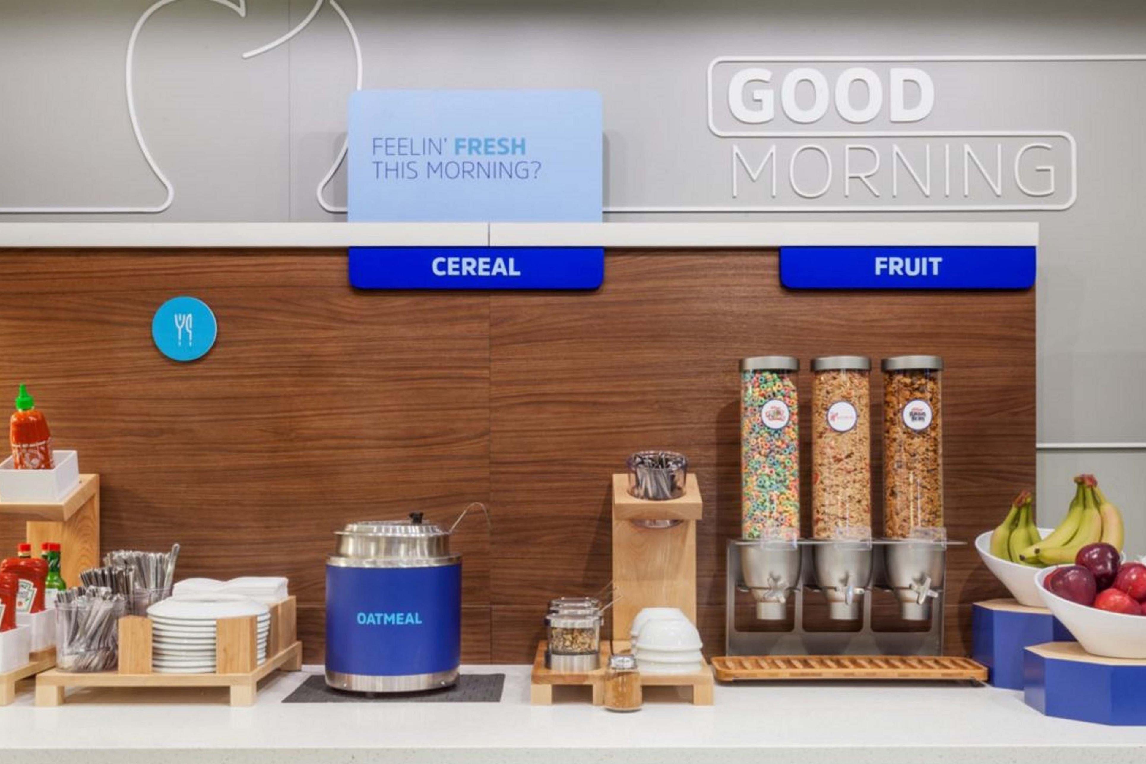 Holiday Inn Express & Suites Eureka By Ihg Exteriér fotografie